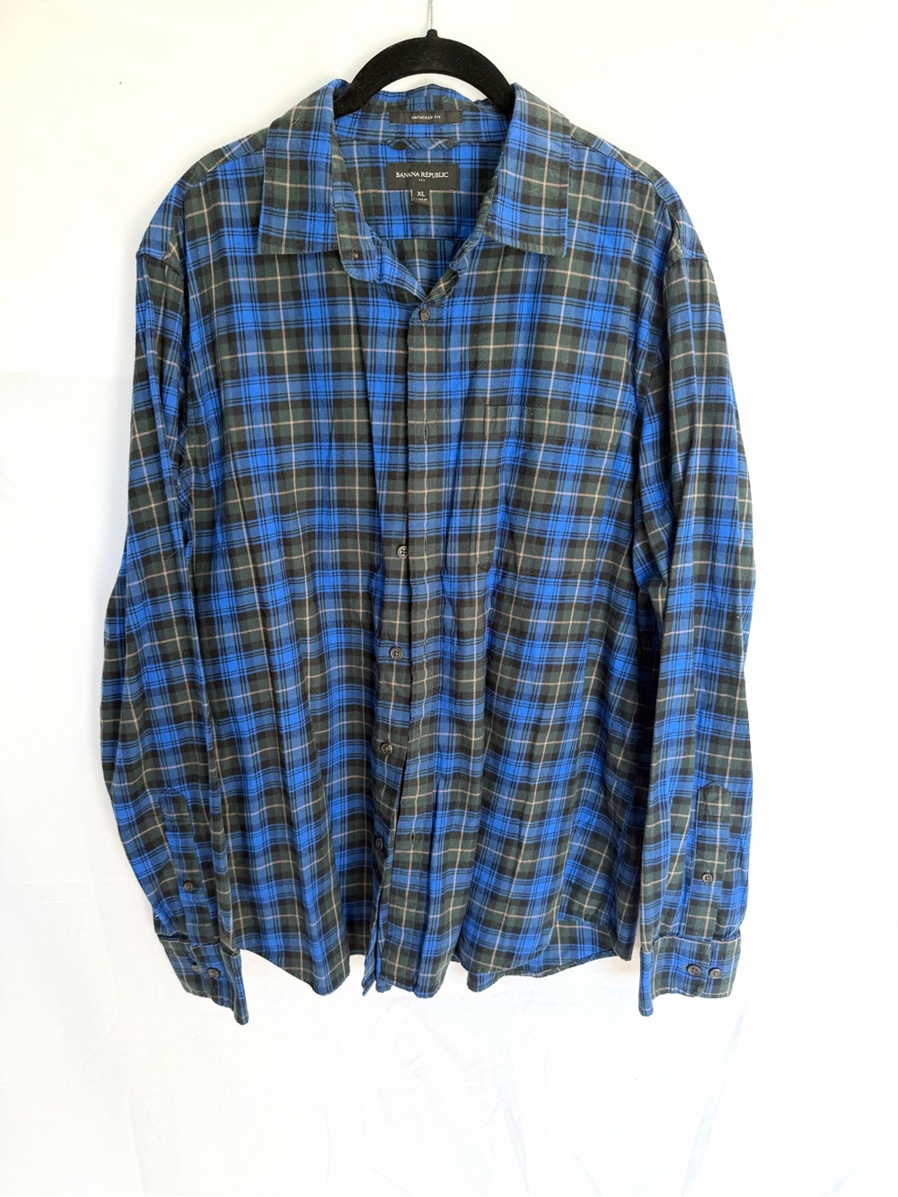 Banana Republic Blue & Black Plaid Long-Sleeve Button-Down Shirt